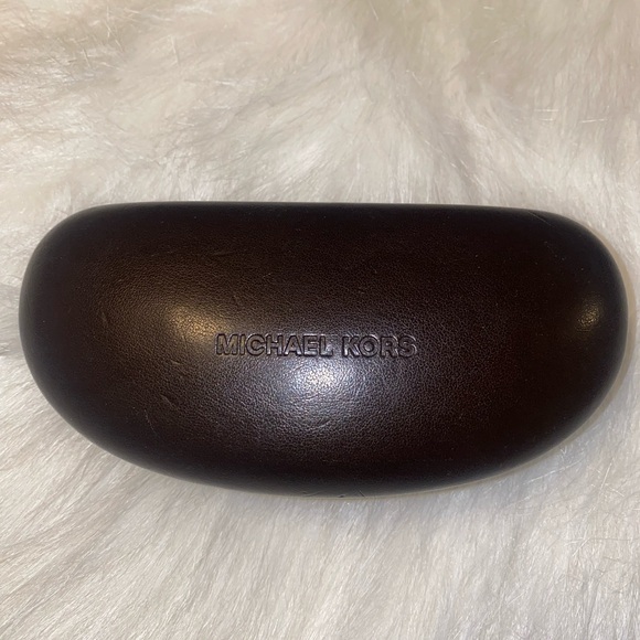 Michael Kors Camila sunglasses with hard case - Picture 2 of 12